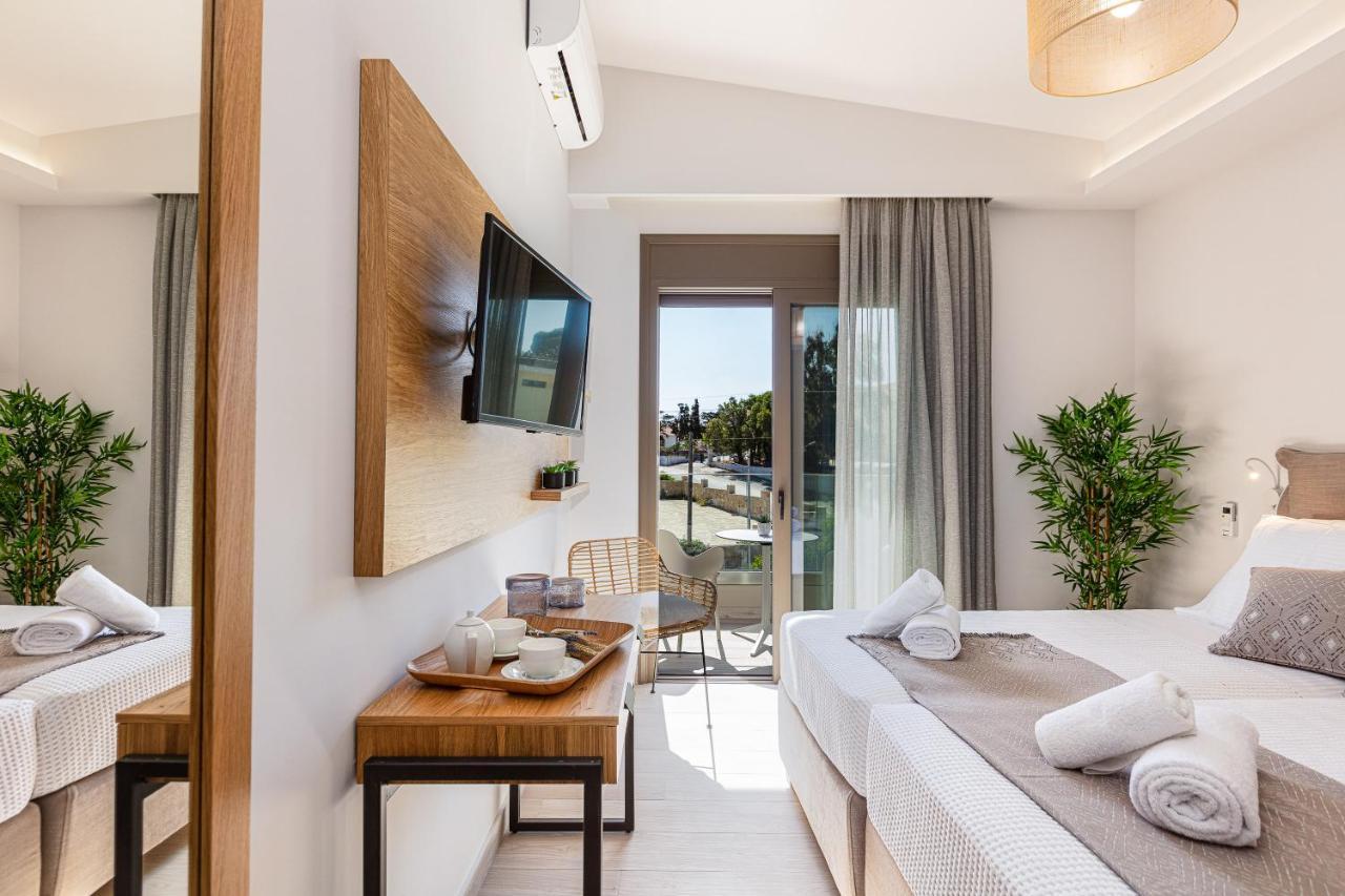 Lagoon Seabreeze Villa, Sumptuous Retreat, By Thinkvilla Panormos  Екстер'єр фото
