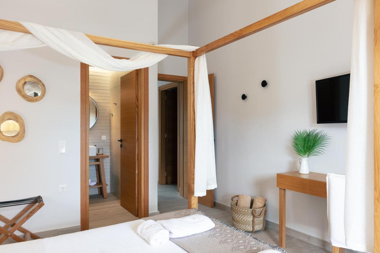 Lagoon Seabreeze Villa, Sumptuous Retreat, By Thinkvilla Panormos  Екстер'єр фото